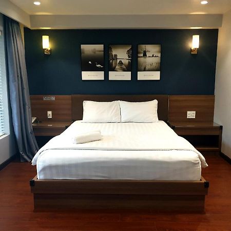 RedDoorz Premium Cloud 9 An Nhon Hotel Ho Chi Minh-stad Buitenkant foto